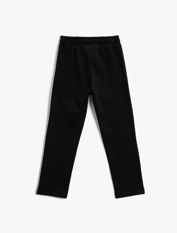 Koton Regular Sportbroek in Zwart