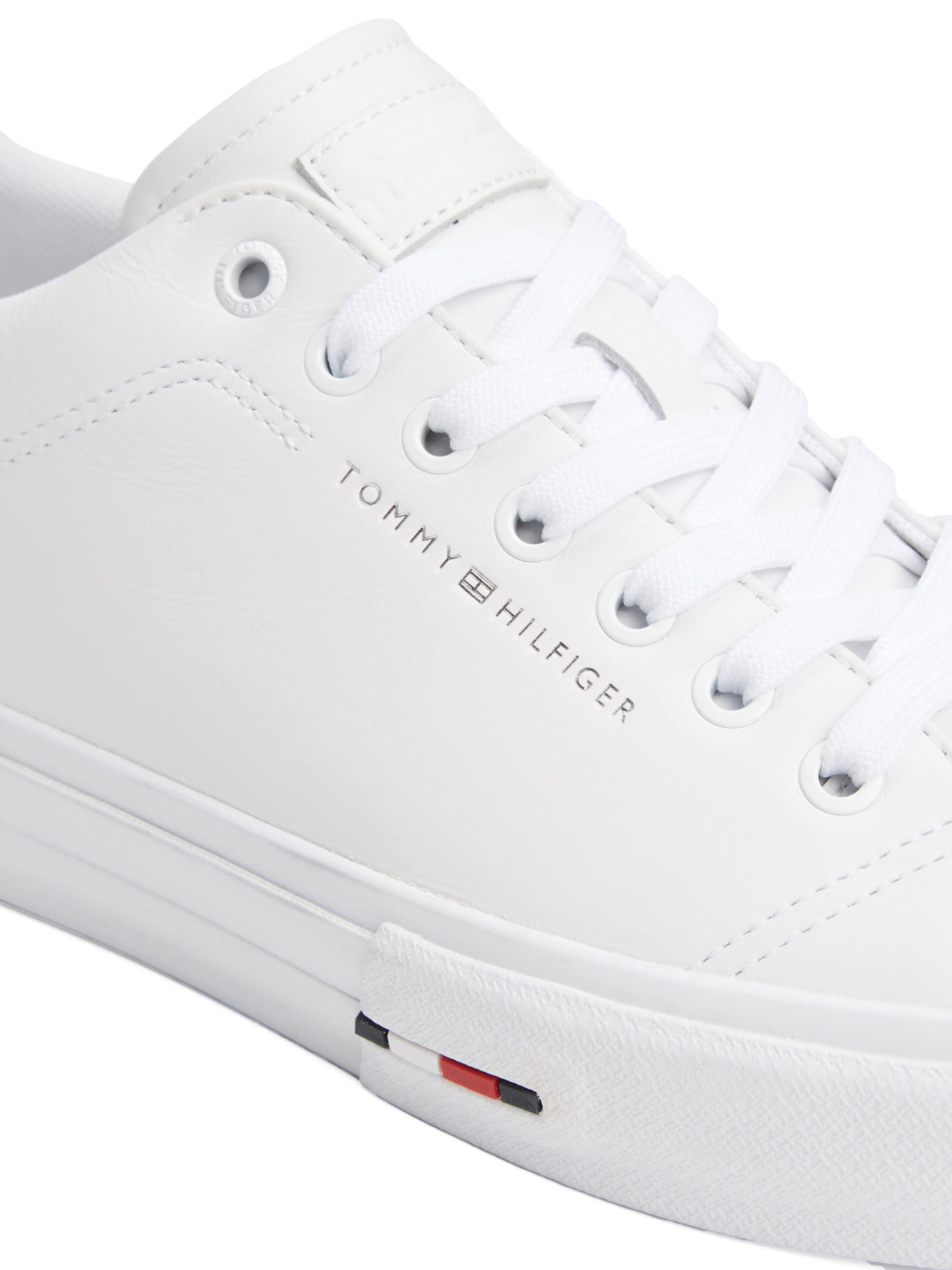Sneaker bassa di TOMMY HILFIGER in bianco