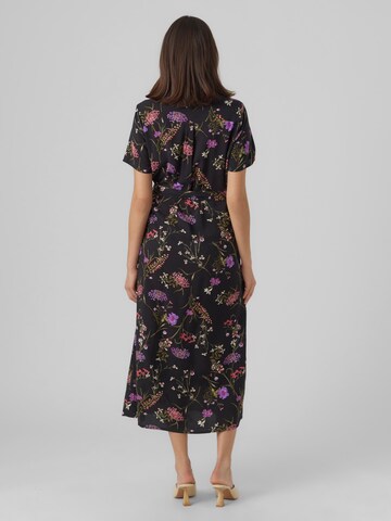 Vero Moda Maternity - Vestido camisero en negro