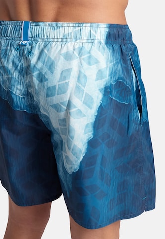Shorts de bain 'WATER PRINTS' ARENA en bleu