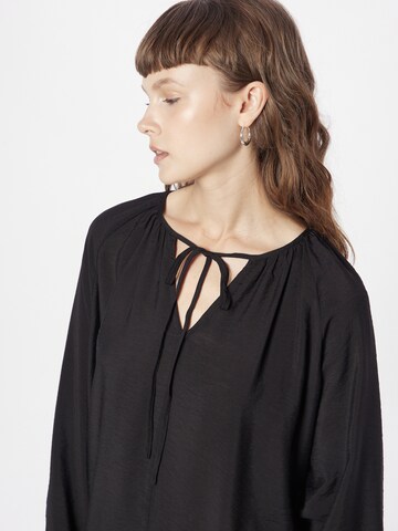 Robe 'IRIS' VERO MODA en noir