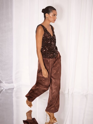 Lipsy Top in Brown