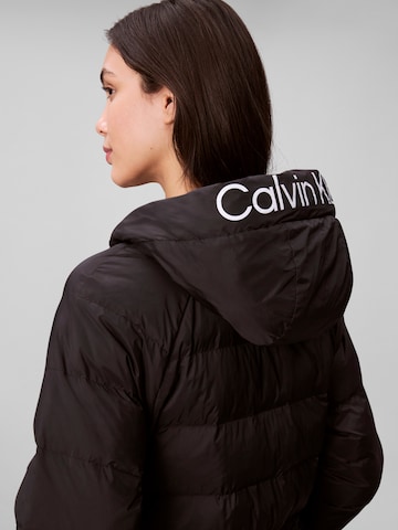 Calvin Klein Jeans Демисезонное пальто в Черный