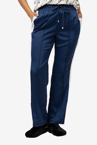 Studio Untold Regular Pants in Blue: front