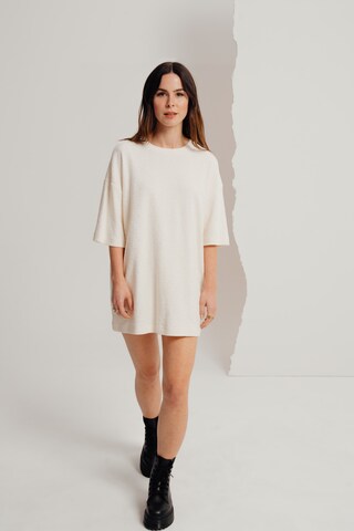 A LOT LESS Oversize t-shirt 'Luna' i vit