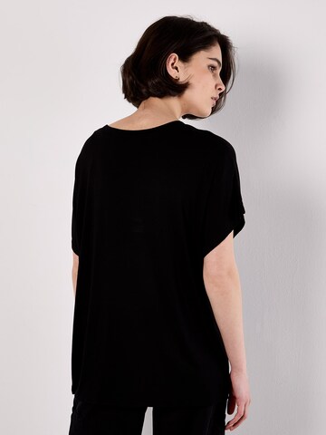 Apricot Shirt in Black