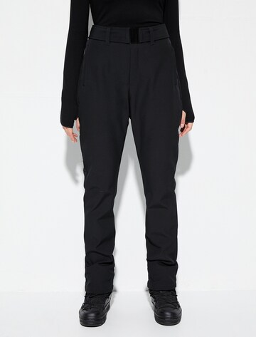 Koton Regular Outdoorbroek in Zwart: voorkant