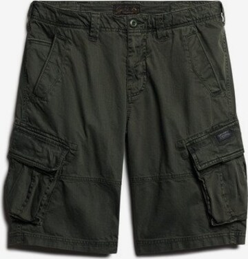 Superdry Regular Shorts in Grün: predná strana