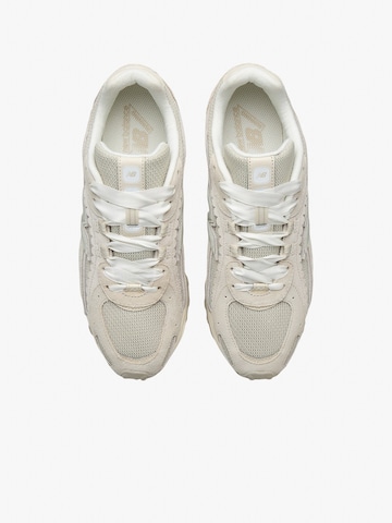 new balance Sneakers in Beige