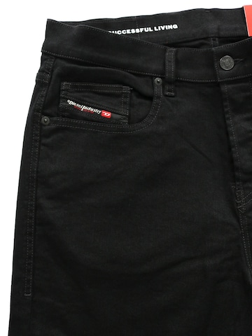 DIESEL Regular Jeans 'D-VIKER'‌‌‌‌‌‌‌‌ in Schwarz