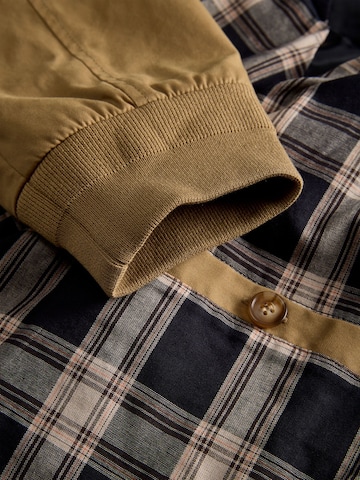 Portland Outerwear Company Between-Season Jacket in Green