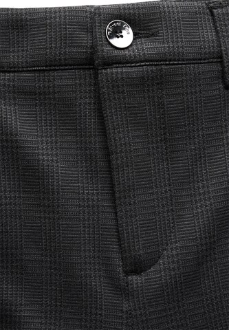 STREET ONE Regular Cargo Pants in Black