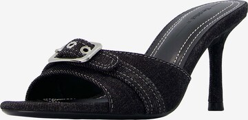 Bershka Sandal i svart: framsida