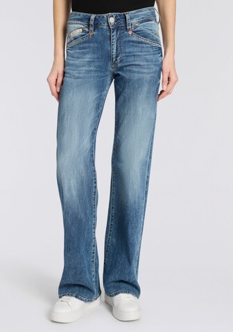Herrlicher Boot cut Jeans in Blue: front