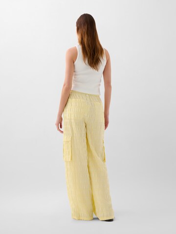 Regular Pantalon ' ' Scalpers en jaune
