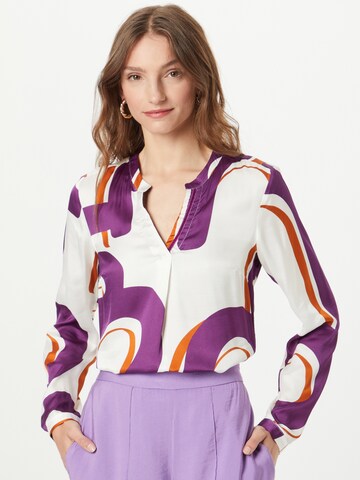Emily Van Den Bergh Bluse in Lila: Vorderseite