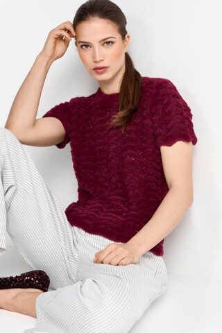 Rich & Royal - Jersey en rojo: frente