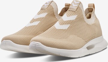 Slip on Hummel en beige