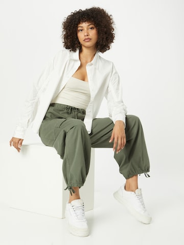 Authentic Style Tapered Hose in Grün
