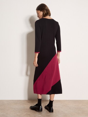 Apricot Asymmetric Stripe Maxi Dress ' Strickkleid ' in Schwarz