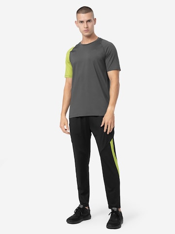 Regular Pantalon de sport 4F en noir