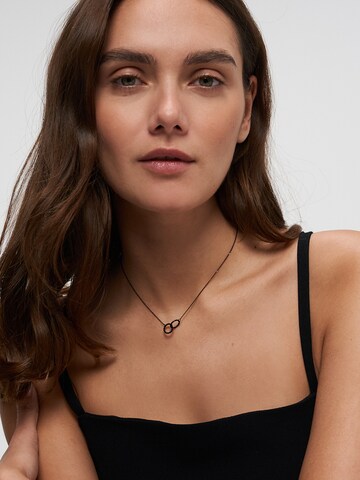 Tamaris Kette in Schwarz: Vorderseite