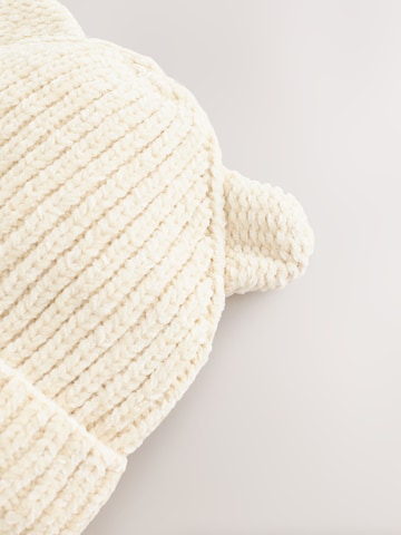 Next Muts in Beige