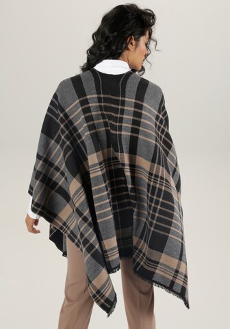 Aniston SELECTED Cape in Grau