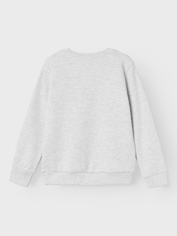 NAME ITSweater majica 'KULAN' - siva boja
