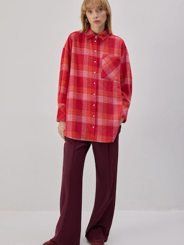 T-shirt 'Lumberships Shirt' Touché Privé en rouge