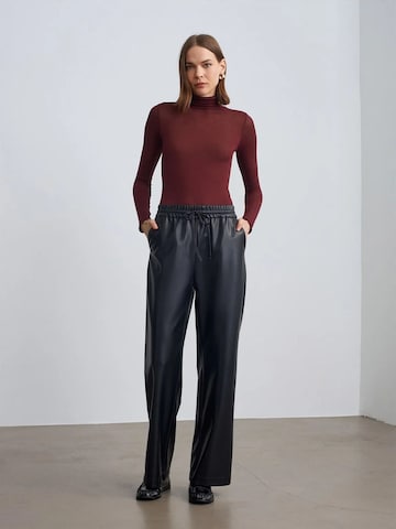 Wide Leg Pantalon Dilvin en noir : devant