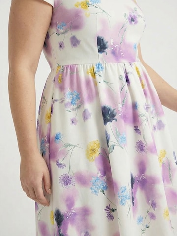 Guido Maria Kretschmer Curvy Платье 'Bridgerton' в Бежевый