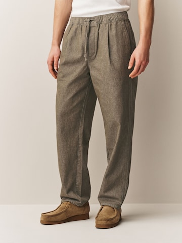 Next regular Bukser i grøn: forside