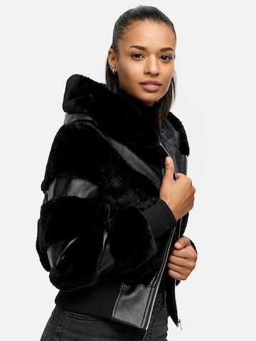 Tazzio Übergangsjacke 'F803' in Schwarz