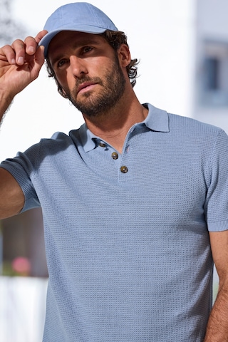 JOHN DEVIN Sweater in Blue