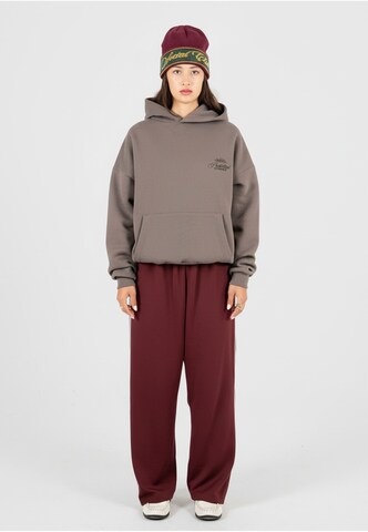 Sweat-shirt 'Leaf' Prohibited en beige