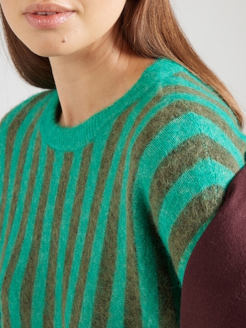 Pulover 'NENYBAY' de la AMERICAN VINTAGE pe verde