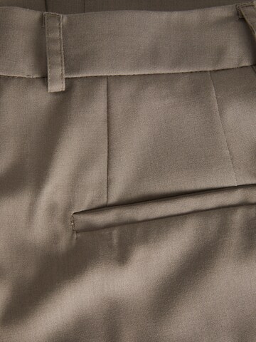 JJXX Regular Pleat-front trousers 'CHLOE' in Brown