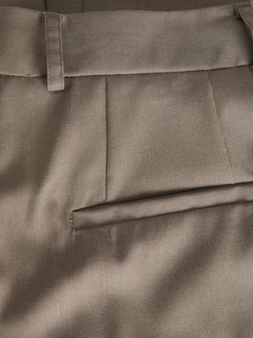 JJXX Regular Pleat-Front Pants 'CHLOE' in Brown