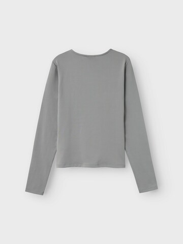 NAME IT Bluser & t-shirts 'NLFDinci' i grå