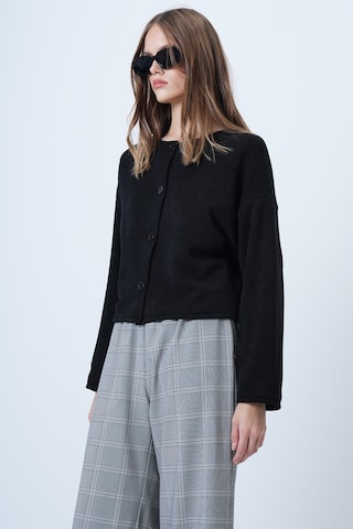 Trend Alaçatı Stili - Cárdigan en negro