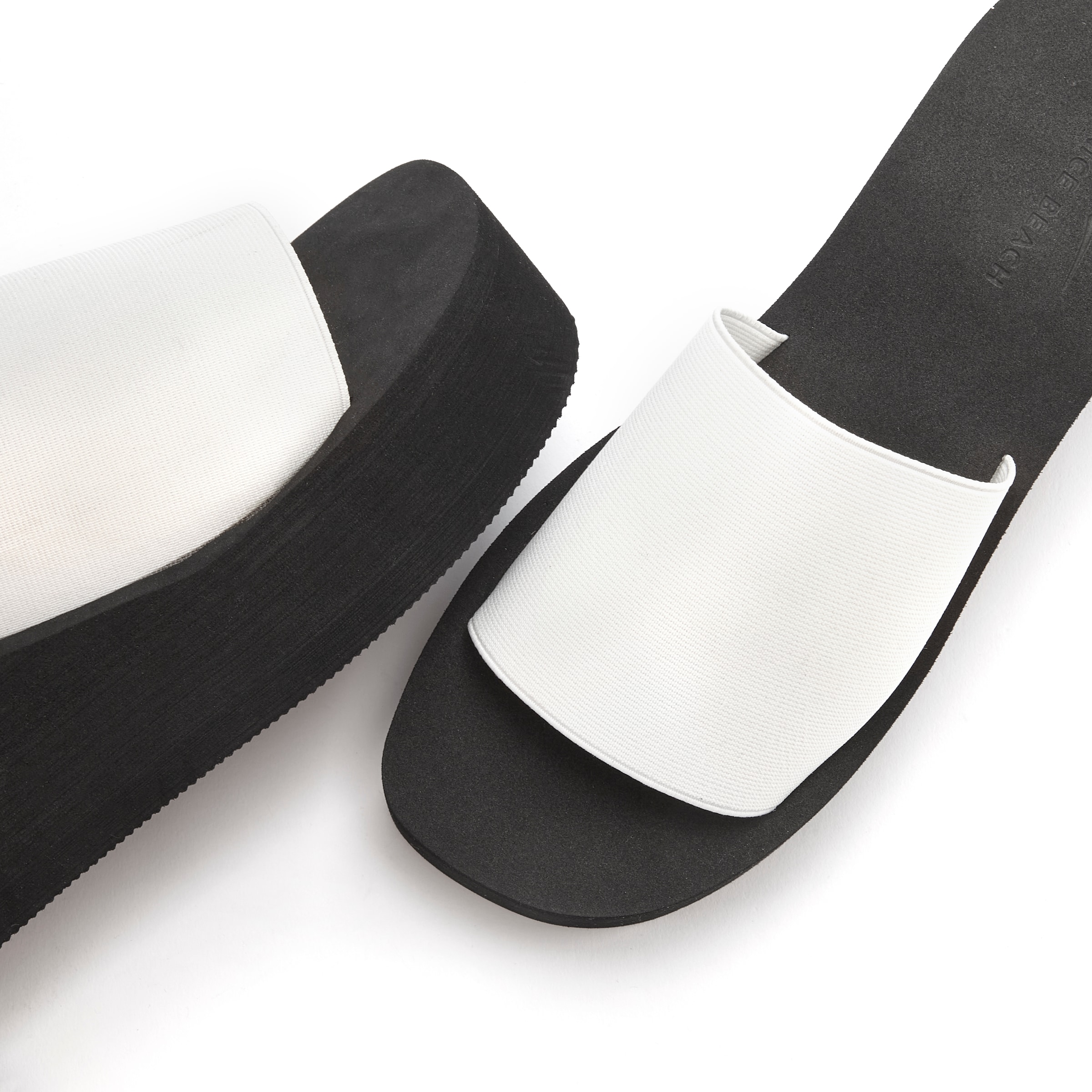 VENICE BEACH Чехли в бяло