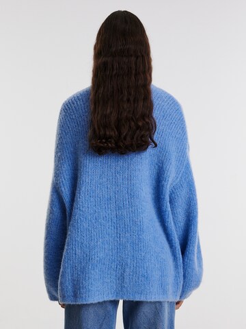 EDITED Sweater 'Swantje' in Blue