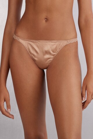 INTIMISSIMI Thong in Pink: front