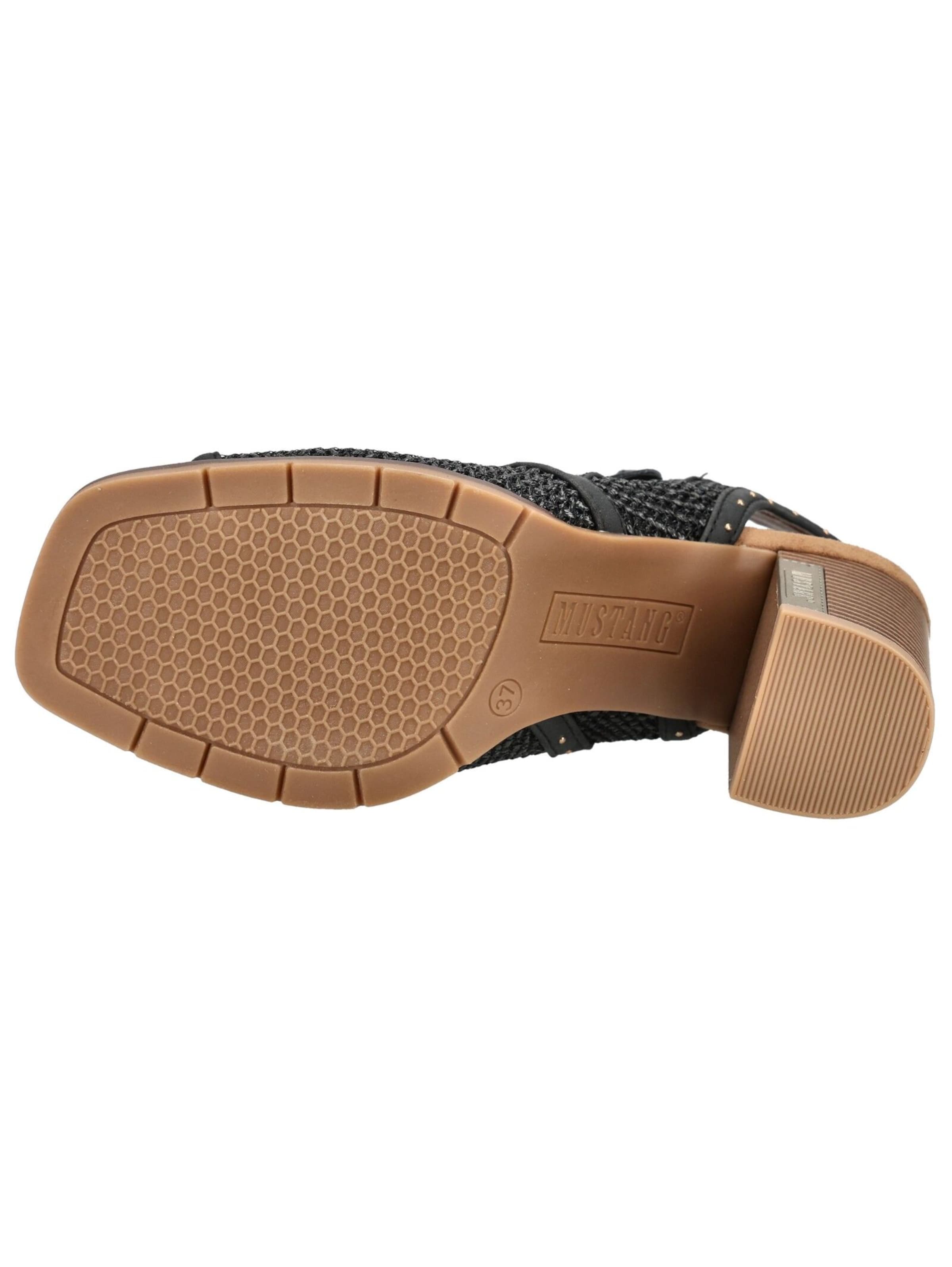 MUSTANG Sandals in Black