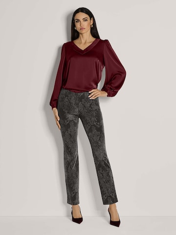 MADELEINE Tapered Broek in Grijs