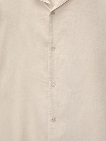 Pull&Bear Comfort Fit Skjorte i beige