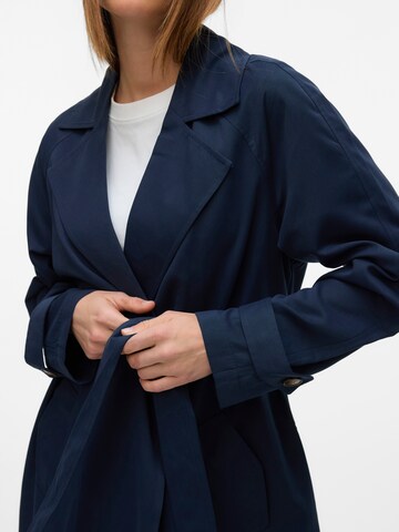 Cappotto di mezza stagione 'VMLou' di VERO MODA in blu