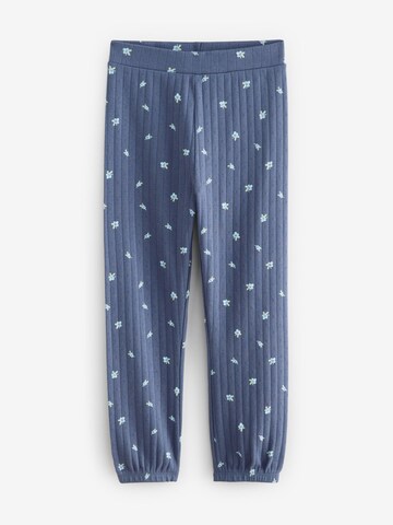 Pijamale de la Next pe albastru