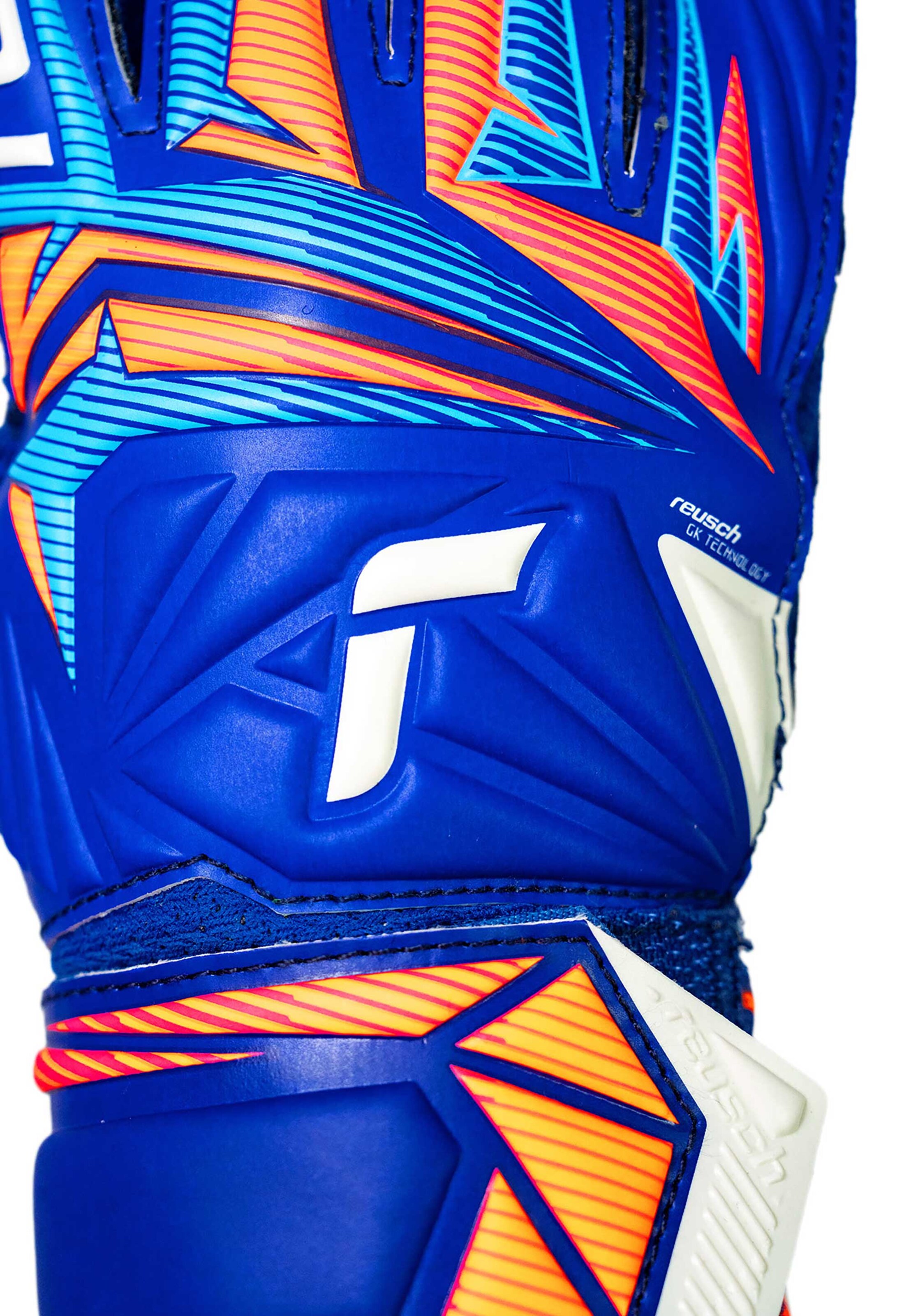 REUSCH Sports gloves 'Attrakt Solid Junior' in Blue